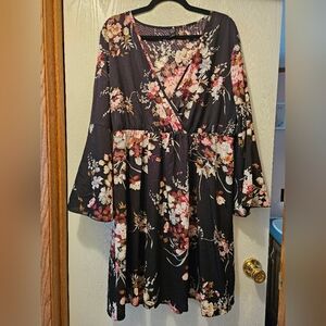 SHEIN Curve Floral Vneck Longsleeve Dress - Size 2X